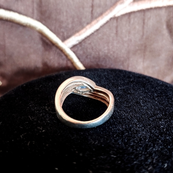 Blue Topaz Sterling Silver Swirl Ring - Picture 4 of 4